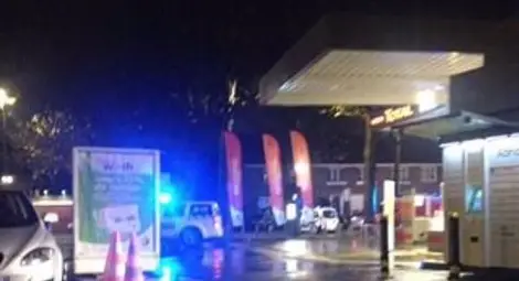 Драмата във Франция: Има ранени полицаи и заложници в Рубе