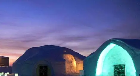 Нощувки в стая от лед и пиене от топящи се чаши - не сън, а реално приключение от живота на Свилен