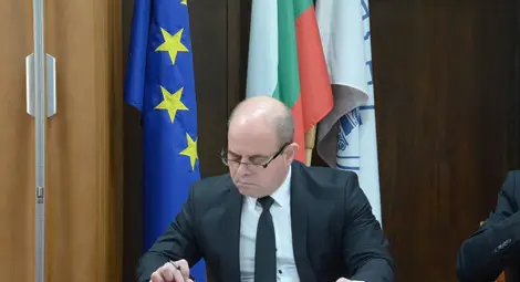 Кметът Стоилов: На снегопочистващите фирми се плаща само това, което е свършено