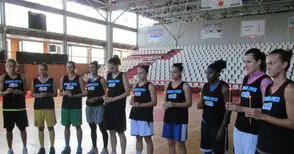 „Дунав 8806“ уговаря контроли с румънки