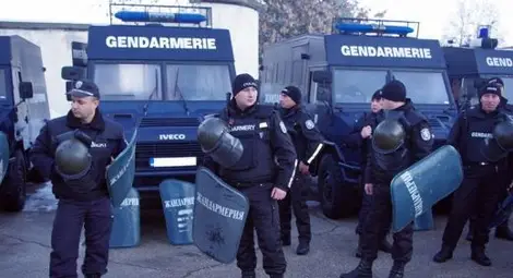 Ново кърваво меле между българин и цигани, жандармерия пази Лом