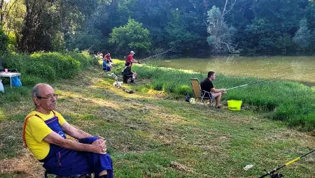 Въдичари се събраха на риболовен празник край Белцов Въдичари се събраха на риболовен празник край Белцов