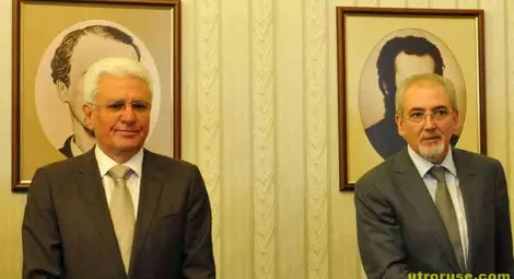 ДПС подкрепя Миков за шеф на парламента, иска Бисеров за негов заместник ДПС подкрепя Миков за шеф на парламента, иска Бисеров за негов заместник