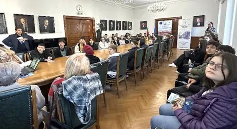 50 ученици и 5 учители от Молдова пристигнаха за езиково обучение в Русенския университет