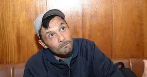 Осъден за търговия с гласове застава пред съда за бой на социални работнички