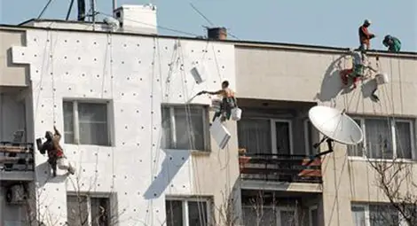 Комисията по енергетика одобри допълнителен 1 млрд. лв. за саниране