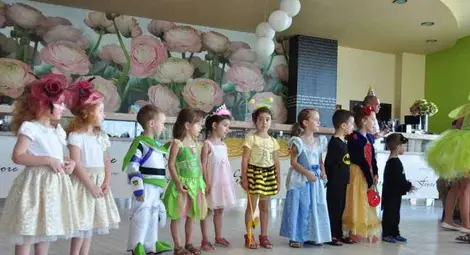 Батман и Снежанка оживяха в „Смехорания“ Батман и Снежанка оживяха в „Смехорания“