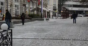 19 души с различни счупвания в първата зимна поледица