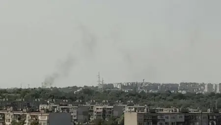 Черна пушилка засечена посред бял ден над Русе Черна пушилка засечена посред бял ден над Русе