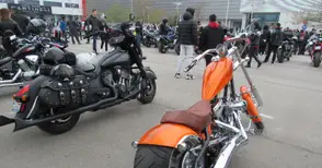 Уникален „Big Dog“ беше звездата на откриването на мотосезона в Русе