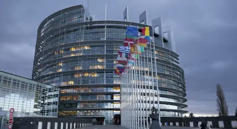 ЕП: Още 500 млн. евро за борба с младежката безработица