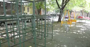 Нови 25 детски площадки ще бъдат обновени