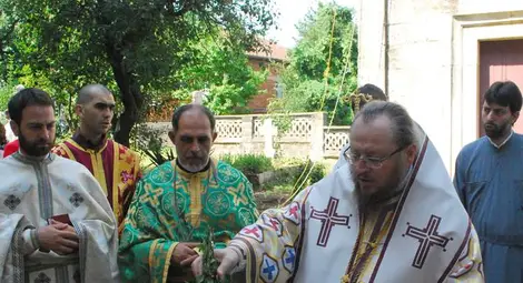 Дядо Наум отслужи литургия в прослава на свети Илия в Ново село