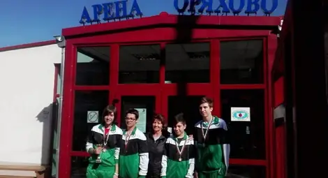 Бадминтонът откри отборните първенства с бронзова купа