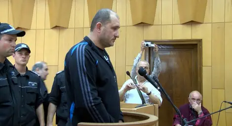 Убиецът на Паоло говорел по телефона, когато го прегазил!