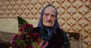 Стогодишната баба Неда почва деня с чай и го завършва с кисело мляко