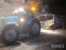 Шофьори в снежен капан над 6 часа по пътя Русе-Бяла