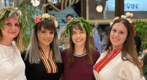 Дизайн мислене и реформаторски идеи за зелена планета тестват младежи от шест държави по проект на програма "Еразъм + на ЕС /галерия/