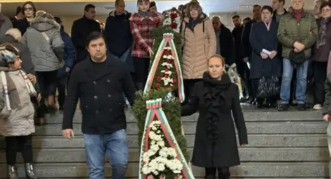 Кметът Пенчо Милков: Свободата днес е в това да бъдем честни, трудолюбиви и единни Кметът Пенчо Милков: Свободата днес е в това да бъдем честни, трудолюбиви и единни