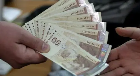 Потвърдиха: Минималната работна заплата става 340 лв.