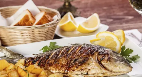 Консумацията на повече риба през бременността носи риск от затлъстяване за детето