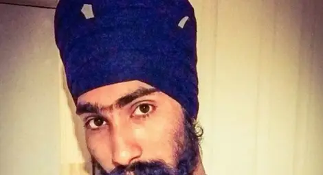 Индиец забравя за убежденията си, за да спаси дете