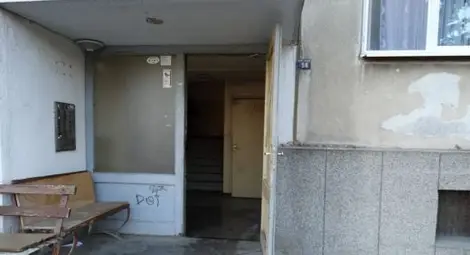 Нападателите на Гяуров били млади и с огромни ножове Нападателите на Гяуров били млади и с огромни ножове