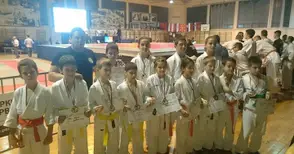 Младите майстори на джу-джицу с 10 медала на сръбска земя