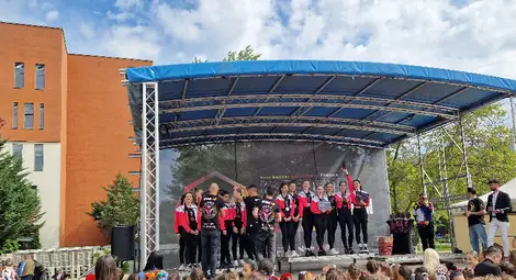 Русенското танцово студио &bdquo;Импулс&ldquo; с 12 отличия от международен фестивал в Букурещ