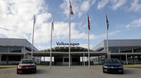 Bild: Във "Фолксваген" са знаели от година за измамите с разхода на гориво в някои модели