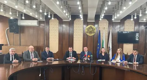 Три познати имена и три нови лица в екипа от заместници на кмета на Русе Пенчо Милков