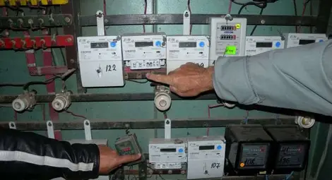 Сигнали от съседи разкриват кражби на ток