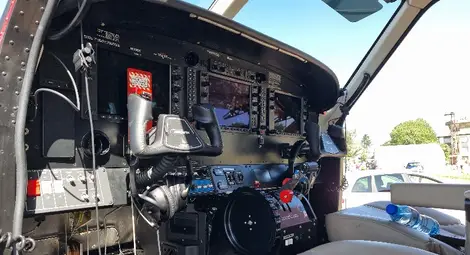 Фигури от висшия пилотаж и зрелищна въздушна акробатика на летището в Щръклево