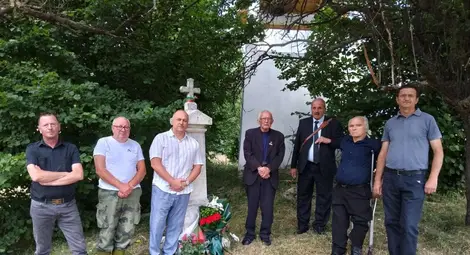 Българите в Сърбия почетоха паметта на родения в Русе поручик Генчо Неделчев