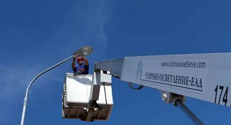 Улиците в половин България тънат в мрак