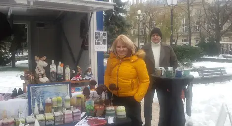 Благотворителен базар събира пари за жертви на трафик и домашно насилие Благотворителен базар събира пари за жертви на трафик и домашно насилие