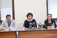 4 служители на "Автомобилна администрация" събирали такса "спокойствие" 4 служители на "Автомобилна администрация" събирали такса "спокойствие"