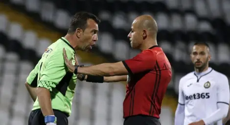 Гонзо от Благоевград свири дербито в понеделник