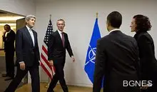 САЩ и НАТО призоваха Русия да спре подкрепата си за Донбас