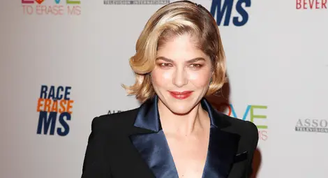 Селма Блеър обвини гаджето си в домашно насилие