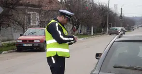 Осем шофьори с актове само за 45 минути