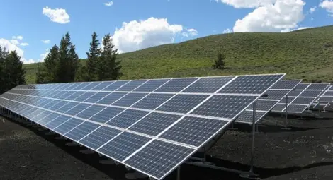 Фотоволтаици ще захранват уличното осветление в 10 населени места