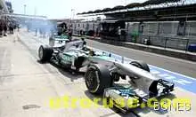 Хамилтън изпревари Фетел за пол-позишъна в Унгария