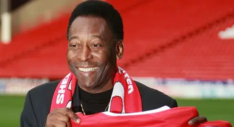 Краля Пеле отново приет в болница