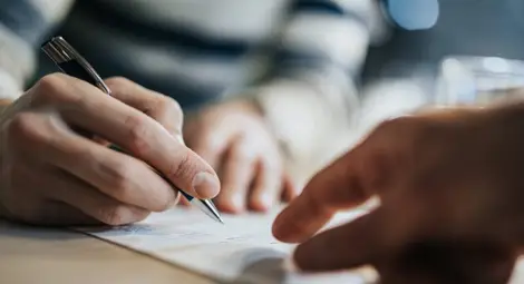 &bdquo;Виваком&ldquo; ще плати 5000 лева глоба за пробутан на възрастен русенец договор