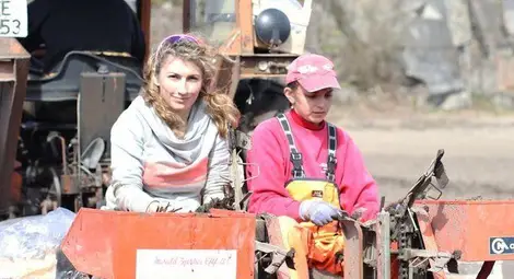 Националка по биатлон бере ягоди в Норвегия