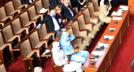 При отрицателни проби за Covid-19 депутатите няма да излизат в карантина