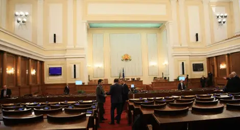 НС прие промени в Закона за кредитните институции на първо четене