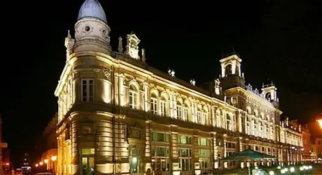 Два празнични концерта на групи от младежкия дом в Доходното здание Два празнични концерта на групи от младежкия дом в Доходното здание