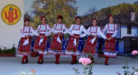 Самодейци от Ценово обраха  овациите на събора в Черни Вит